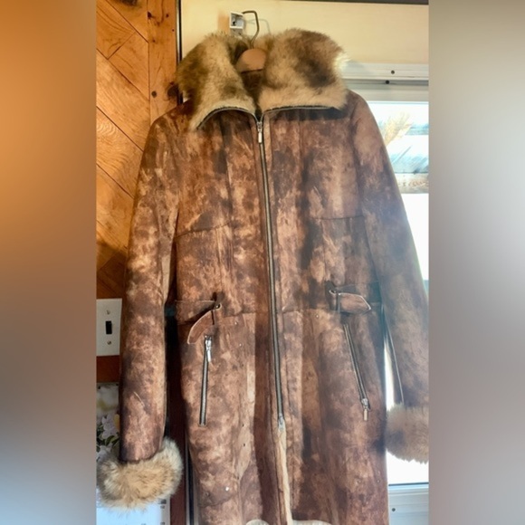 Beautiful  women’s all leather winter coat - Picture 1 of 5